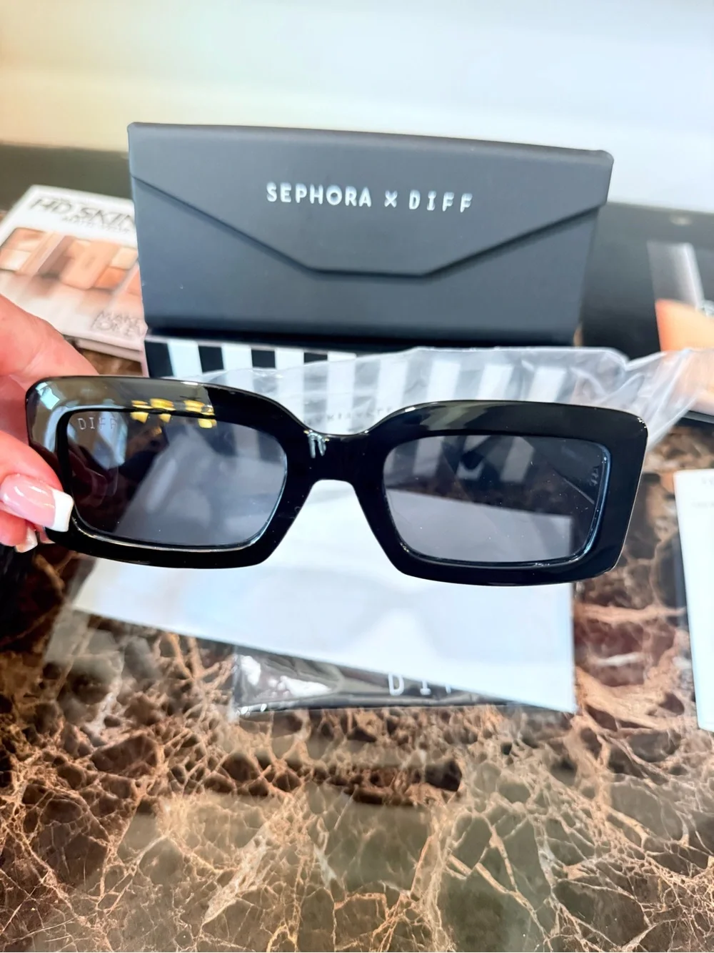 Diff Eyewear Black Rectangular Sunglasses